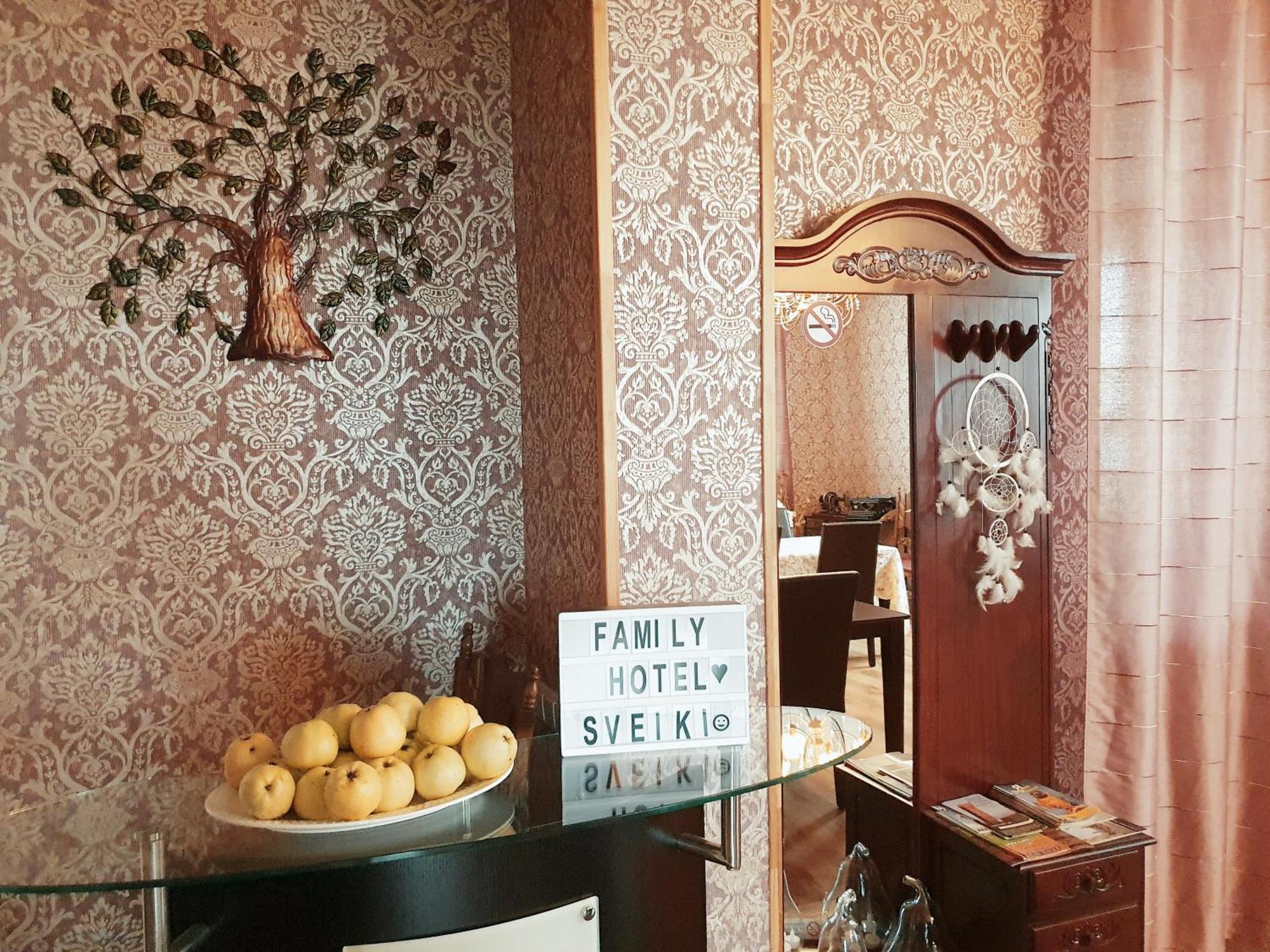 Family Hotel Daugavpils Bagian luar foto